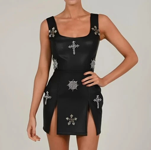 Vestito Donna Tubino Scollo Cuore Bretelle Gioielli Strass Spacchi Ecopelle Elegante Sensuale -Lindavi Negozio ImmagineWhatsApp2022 12 28ore10.09.51