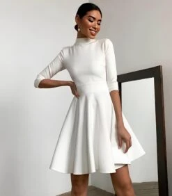 Vestito Donna Aderente Gonna Campana Plissettata -Lindavi Negozio ImmagineWhatsApp2023 03 01ore12.30.59