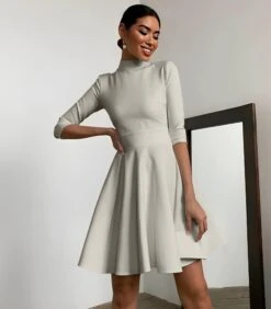 Vestito Donna Aderente Gonna Campana Plissettata -Lindavi Negozio ImmagineWhatsApp2023 03 01ore12.30.59beigedress