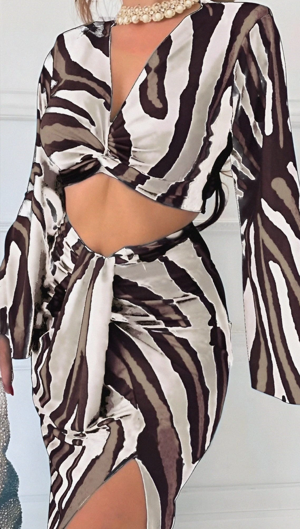 Vestito Donna Tubino Scollo V Cut Out Manica Campana Spacco Bicolore Elegante Sensuale 4 Vestito Donna Tubino Scollo V Cut Out Manica Campana Spacco Bicolore Elegante Sensuale - immagine 4